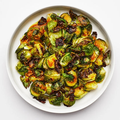 Air Fryer Crispy Brussels Sprouts With Spicy Honey Sauce