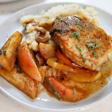 Skillet Pork Chops with Apples and Onion