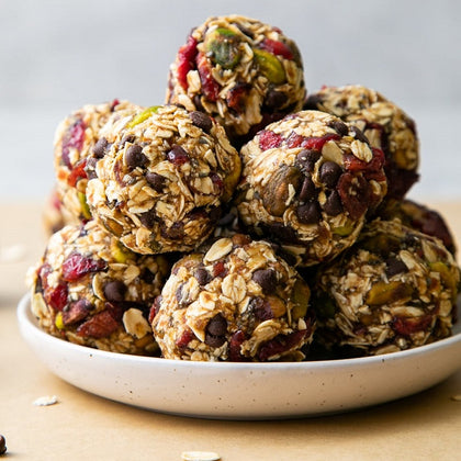 Cranberry Pistachio Oatmeal Energy Bites