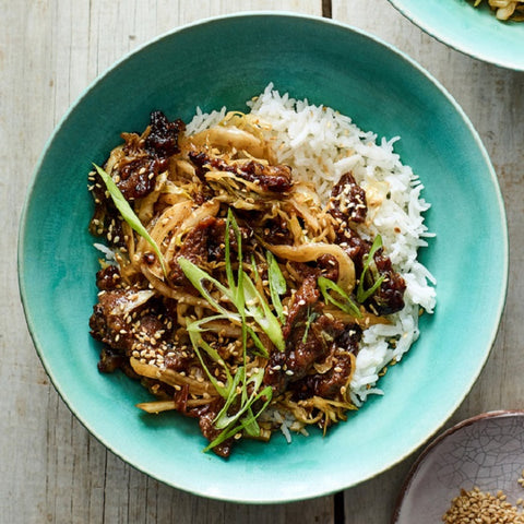 Black Pepper Beef and Cabbage Stir-Fry