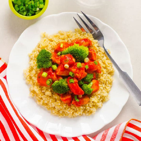 Spicy Buffalo Chicken Quinoa with Broccoli